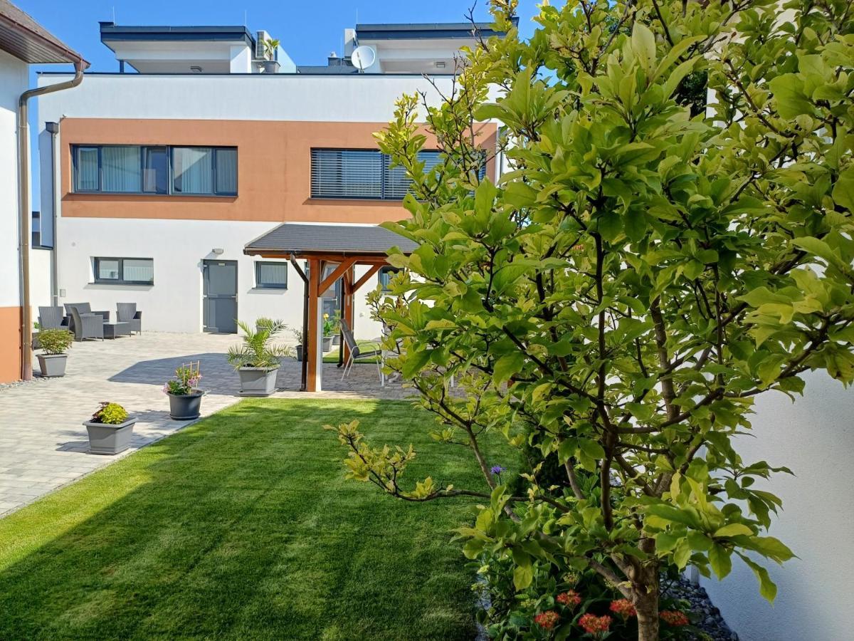 Appartments Gartenblick Илмиц Екстериор снимка