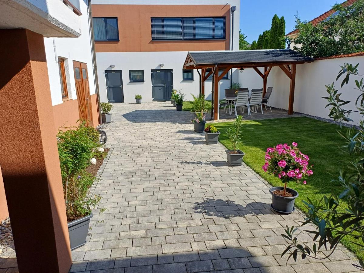 Appartments Gartenblick Илмиц Екстериор снимка