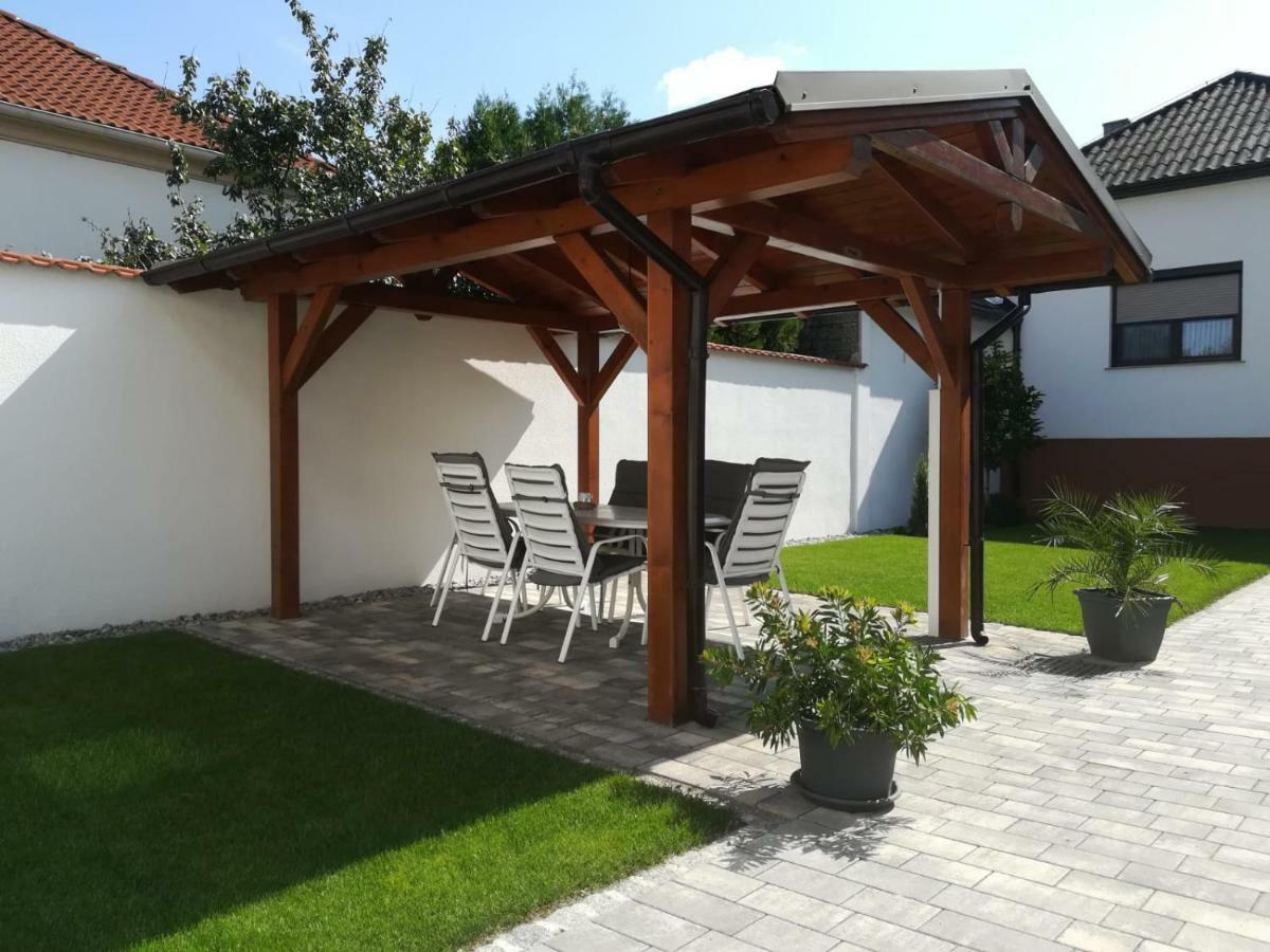 Appartments Gartenblick Илмиц Екстериор снимка